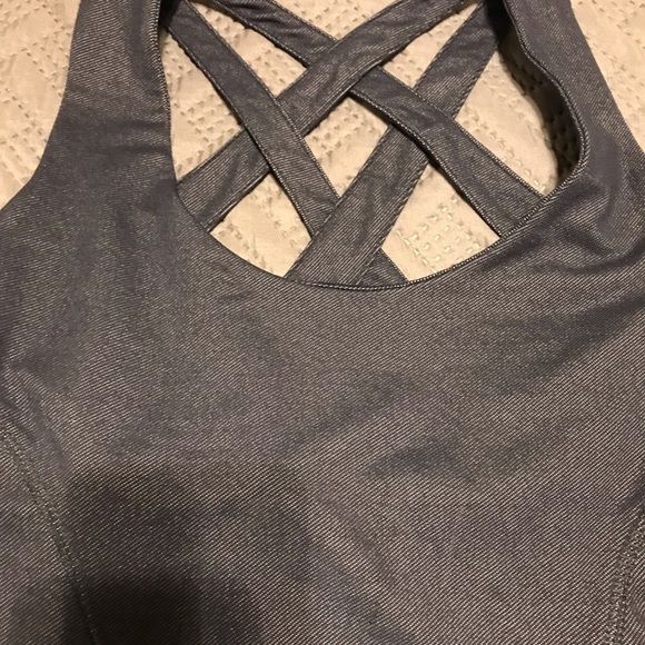 Inmotion by New York Women’s Activewear Tank Top  XS  Built In Bra - Picture 2 of 8